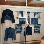 Kyuujitsu ya - 藍染めの展示コーナー