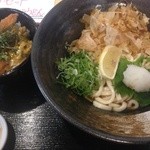 みくに食堂 - ぶっかけうどん1玉(通常1.5玉)＋ミニもち豚カツ丼