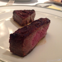 ウルフギャング・ステーキハウス 六本木 - T-bornのヒレ肉とサーロイン！
                これは美味かった！
