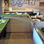 惣菜の松井 - こぢんまりとした店内