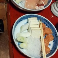 ぼたん - コンロ部分は炭火です