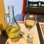 ブラッスリー それいゆ - 白ワイン (ハーフデカンタ)