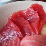 熟成本マグロ専門店 暁 - 熟成本鮪赤身4切れ