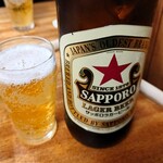 大衆酒場 若林 - 瓶ビール赤星(大)　550円