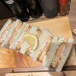 わすれな草 別邸 酒処すずめ - ・本日のフィッシュカツサンド　フル　サーモン（869円）