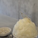 MISO - お隣の方のかき氷     金木犀の飴細工  白餡ホイップ