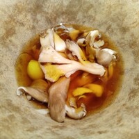 日本のイタリア料理店 sai - 長野 天然舞茸 コンソメスープ