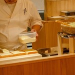 とんかつジョニー - かつサンド作ってくれています