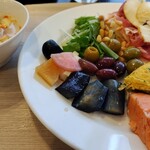 ブッフェダイニングシェフズレシピ - オリーブ美味しかったなー。中華おかゆがあったのはインバウンド向けかしら。