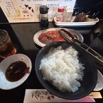 味源 - このご飯もめっちゃ美味しい！！