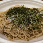 喫茶 チェリー - しらすと紀州梅のパスタ