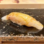 すし博 - 結 8800円
      （ランチコース料理）
      にぎり 北海道 ヒラメ