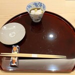 すし博 - 結 8800円
      （ランチコース料理）
      小鉢 能登 岩もずく