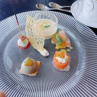 DINING & BAR TABLE 9 TOKYO - 