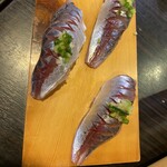 アングラーズ食堂 なぶら - 釣りたて鯵の握り寿司