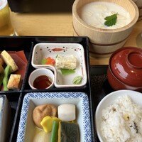 京懐石とゆば料理 松山閣 JR京都伊勢丹店 - 