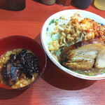 一太豚 - ラーメンとブタカスアブラ