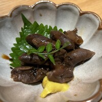 うなぎ四代目 菊川 恵比寿ガーデンプレイス店 - 肝煮　1,300円 x2
                  この日は肝焼が売切れ。代わりに肝煮を注文。