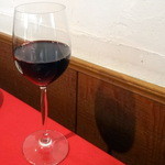 アルカション - ブルゴーニュ赤グラス780円（税サ別）