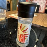 沖縄郷土料理あわもり ゆうなんぎい - 胡椒