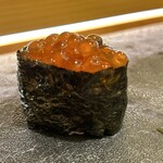 すしのいずみ - 北海道の新物の生イクラ