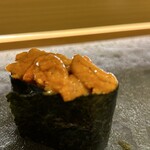 すしのいずみ - ウニ　食べ比べ　軍艦で