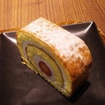 Ogawa Kohi - 春いちごロールケーキ