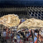 厚岸味覚ターミナル コンキリエ  - 焼き牡蠣