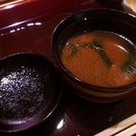 すし勝 - 魚介出汁たっぷりの赤だし