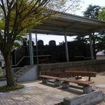 すし勝 - 近くの公園にＣ１１が展示されています。