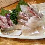 鳥半・魚半 - 刺身一人盛り