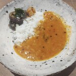 ワインとスパイス小料理 Dal Mellow - 最初のダルプリウプマで出てきたダルのカレー