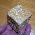 ベッカライ麦々堂 - カレーが入っていて美味しいキーマ（80円）