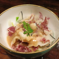 江戸心 山ぼうし - クジラに酢味噌を付けて。