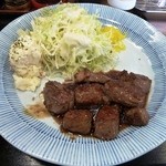 へそ - サイコロステーキ　４８０円（税別）