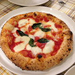 ピッツェリア ブラチェリア チェザリ - マルゲリータ　エクストラ