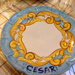 ピッツェリア ブラチェリア チェザリ - お皿に CESARI 