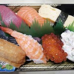 沼津魚がし鮨 流れ鮨 - 