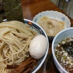 奈つやの中華そば - もちもち雲呑味玉つけそば 1300円、二色そぼろのちょこっとしいたけ乗せ丼 250円、黒ラベル(350ml缶) 350円