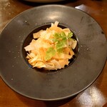 PIZZA 一郎 - ココクン（ココナッツの燻製）チップス280円