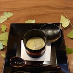 鎌倉 北じま - わらび餅に銀杏餡掛け