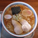 支那そば 伊藤 - しょうゆ（中）