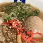 267432764 - 卓上の味変調味料をオン