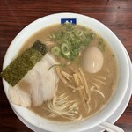 267432756 - 煮玉子入りラーメン (900円)