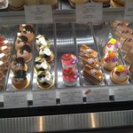 パティシエ・ヒロ ヤマモト - 