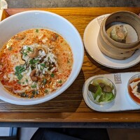 正宗広東私房菜サワダ 梅田エスト店 - 