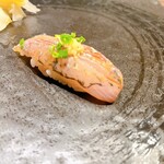八志希 - 