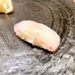 八志希 - 