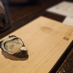 生牡蠣研究所 - 