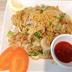 カトリ・キッチン - 野菜チャウミン